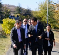 ამერიკელი კონგრესმენები წეროვანის სარეაბილიტაციო ცენტრს ეწვივნენ  ამერიკელი კონგრესმენები წეროვანის სარეაბილიტაციო ცენტრს ეწვივნენ
