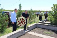 ბოლნისის მუნიციპალიტეტში აგვისტოს ომში დაღუპული გმირები გაიხსენეს