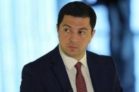 არჩილ თალაკვაძე: ნაცმოძრაობა სხვა პარტიებზე პოლიტიკურ შანტაჟს ახორციელებს, რომ არ შევიდნენ პარლამენტში, მაშინ როცა მოქალაქეებმა ეს პარტიები იმისთვის აირჩიეს, რომ პარლამენტში შევიდნენ და იმუშაონ
