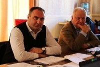 კომისია გორში 480 დევნილი ოჯახისთვის ბინების გადაცემის საკითხს განიხილავს