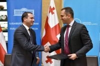 საქართველოს პარლამენტის აპარატსა და იუსტიციის უმაღლეს სკოლას შორის მემორანდუმი გაფორმდა