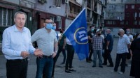რესან კონცელიძე და ტიტე აროშიძე ბათუმში გიორგი ბრწყინვალის, დიმიტრი თავდადებულის, ბესიკისა და მაიაკოსვსკის ქუჩის მაცხოვრებლებს შეხვდნენ