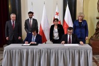 ირაკლი კობახიძემ და პოლონეთის სეიმის მარშალმა საქართველოსა და პოლონეთის საპარლამენტო ასამბლეის წესდებას ხელი მოაწერეს