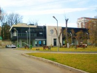 ნარჩენების სეპარაციისთვის განკუთვნილი ურნები ვაკის გამგეობის მიმდებარე ტერიტორიაზე განთავსდება