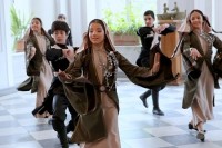 თბილისის მერი ეროვნული სასახლის 76-ე წლისთავისადმი მიძღვნილი ღონისძიების საზეიმო მიღებას დაესწრო