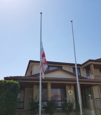 საზღვარგარეთ საქართველოს დიპლომატიური წარმომადგენლობების შენობებზე სახელმწიფო დროშები დაეშვა