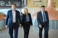 პიერ სვინკელი ნათია თურნავას: მინდა მადლობა გითხრათ, რომ მთავრობასთან ერთად ქვეყანაში საუკეთესო საინვესტიციო გარემოს შესაქმნელად მუშაობთ პიერ სვინკელი ნათია თურნავას: მინდა მადლობა გითხრათ, რომ მთავრობასთან ერთად ქვეყანაში საუკეთესო საინვესტიციო გარემოს შესაქმნელად მუშაობთ