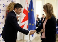 შემოსავლების სამსახურის უფროსმა უწყების თანამშრომლები დააჯილდოვა შემოსავლების სამსახურის უფროსმა უწყების თანამშრომლები დააჯილდოვა