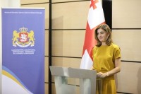 პირველ ეტაპზე დარეგისტრირებული 6000-მდე პრაქტიკოსი პენსიონერი პედაგოგი ფულად ჯილდოს მიმდინარე წლის ოქტომბრის დასაწყისში მიიღებს