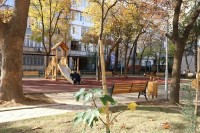 პეკინისა და დოლიძის ქუჩებზე სკვერები მოეწყო