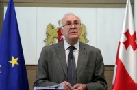 პრაღაში, ქართულ-რუსული არაფორმალური დიალოგის ფარგლებში, ზურაბ აბაშიძისა და გრიგორი კარასინის მორიგი შეხვედრა გაიმართა