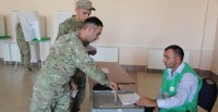 სამხედრო მოსამსახურეები საპარლამენტო არჩევნებში მონაწილეობენ
