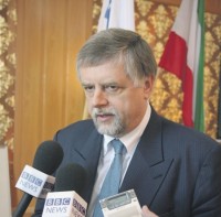 "ng.ru"(რუსეთი): საქართველო ევროკავშირისაგან ბოდიშის მოხდას ითხოვს