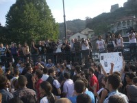 სტუდენტების აქციაზე ფიზიკური შეხლა-შემოხლა მოხდა