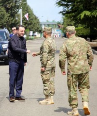 ირაკლი ღარიბაშვილი: უხერხულია ჯარს დაამადლო თუ წამოაძახო 160 დოლარად შეფასებული საათი
