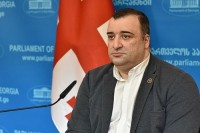 რატი იონათამიშვილი: ძალიან უხერხულია, როდესაც პარლამენტის ყოფილი თავმჯდომარე ვერ ერკვევა ,,საარჩევნო კოდექსში" და მსგავს დილეტანტურ განცხადებას აკეთებს
