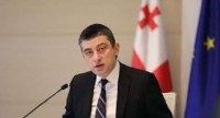 გიორგი გახარია: ბაზრობებზე, მოლებში, მაღაზიებში და საცალო ვაჭრობის სფეროში დასაქმებულები 300 ლარიან კომპენსაციას მიიღებენ და გარდა ამისა, მათ სახელმწიფო სესხების გადავადებაში დაეხმარება