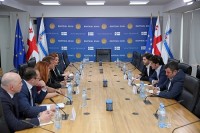 კახა კალაძე აზიის განვითარების ბანკის ცენტრალური და დასავლეთ აზიის დეპარტამენტის გენერალურ დირექტორს შეხვდა