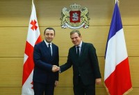 თავდაცვის მინისტრი საფრანგეთის ელჩს შეხვდა  თავდაცვის მინისტრი საფრანგეთის ელჩს შეხვდა
