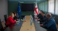 საგამოძიებო სამსახურის უფროსი მსოფლიო საბაჟო ორგანიზაციის წარმომადგენელს შეხვდა