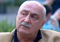 ლადო კახაძე: ვთხოვ დარბაზში მყოფ ყველა ადამიანს ტაშით მივეგებოთ ჩვენი ექიმების დამსახურებულ საქმიანობას