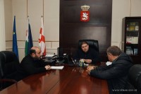 სენაკის მერმა მოქალაქეები მიიღო
