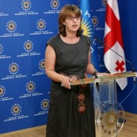 ფანჯიკიძის ინფორმაციით, „ნაციონალური მოძრაობის“ კოორდინატორები ზემო მაჩხაანში საარჩევნო უბანთან აგიტაციას ეწევიან 