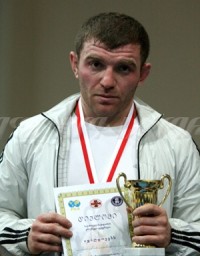 მანუჩარ ცხადაია ოლიმპიადაზე ნახევარფინალში გავიდა 