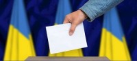 უკრაინაში ვადამდელი საპარლამენტო არჩევნები მიმდინარეობს