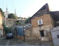 ილია ელოშვილი ტვერელის სახელობის ტაძართან მშენებლობის დეტალებს განმარტავს