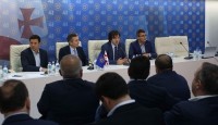 „ქართული ოცნების“ ოფისში უმრავლესობის სხდომა გაიმართა
