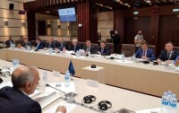 ქართველი პარლამენტარები სუამის საპარლამენტო ასამბლეის სესიაში მონაწილეობენ