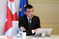 გიორგი გახარია:  აბიტურიენტს გამოცდის ჩაბარების პროცესში შეეძლება, მოიხსნას პირბადე, ფანჯრები ყველგან უნდა იყოს ღია, საგამოცდო ოთახში შესაძლებელი იქნება კონდიციონერების ჩართვა