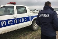 თელავში არასრულწლოვანზე ბებიამ იძალადა