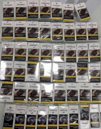 მებაჟე ოფიცრებმა არადეკლარირებული სიგარეტი გამოავლინეს მებაჟე ოფიცრებმა არადეკლარირებული სიგარეტი გამოავლინეს