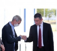 პრემიერ-მინისტრმა NCDC-ის და ლუგარის ცენტრის თანამშრომლებს მადლობა გადაუხადა
