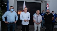 რესან კონცელიძე და ტიტე აროშიძე ბათუმში, მამია ვარშანიძის, ახმეტელისა და თავდადებულის ქუჩების მცხოვრებლებს შეხვდნენ