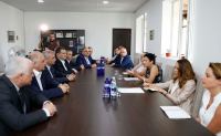 პრეზიდენტმა კახეთის ადგილობრივ ხელისუფლებასთან რეგიონის პოტენციალსა და გამოწვევებზე ისაუბრა