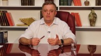 ლევან ნიკოლეიშვილი: ლობისტურ კომპანიასთან ნაცების წარმომადგენელი ბათუ ქუთელია გახლავთ. ქალბატონებო და ბატონებო, ნუ გრცხვენიათ, რომ ნაცები ბრძანდებით ლევან ნიკოლეიშვილი: ლობისტურ კომპანიასთან ნაცების წარმომადგენელი ბათუ ქუთელია გახლავთ. ქალბატონებო და ბატონებო, ნუ გრცხვენიათ, რომ ნაცები ბრძანდებით