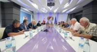 ფინანსთა მინისტრი ხორბლის გადამზიდავებს შეხვდა