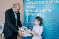 რუსლან აბაშიძემ აფხაზეთის საჯარო სკოლების მოსწავლეებს ბავშვთა დაცვის საერთაშორისო დღე მიულოცა
