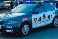 პოლიციამ ქორწინების მოტივით არასრულწლოვნისთვის თავისუფლების უკანონო აღკვეთისა და გაუპატიურების ფაქტი გახსნა - დაკავებულია 3 პირი