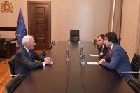 ირაკლი კობახიძე კრიზისებისა და უსაფრთხოების საკითხებში საქართველოს მთავრობის მრჩეველს შეხვდა