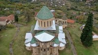 გელათის საჭიროების წინაშე მდგარი ყველა არქიტექტურული სეგმენტი წლის ბოლომდე დროებითი გადახურვის ქვეშ მოექცევა 