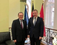 მაინის ფრანკფურტში საქართველოს გენერალურმა კონსულმა შეხვედრა გამართა გერმანიის ფედერალური მიწის ჰესენის იუსტიციის მინისტრის მოადგილესთან მაინის ფრანკფურტში საქართველოს გენერალურმა კონსულმა შეხვედრა გამართა გერმანიის ფედერალური მიწის ჰესენის იუსტიციის მინისტრის მოადგილესთან