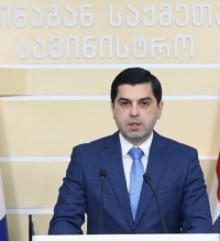 კახაბერ საბანაძე: როდესაც პოლიციელის ან საზოგადოების წევრის სიცოცხლის ან ჯანმრთელობის ხელყოფის მყისიერი საფრთხე არსებობს, პოლიციელს აქვს უფლება, გაფრთხილების გარეშე გამოიყენოს სპეციალური საშუალებები 
