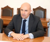 რუსლან აბაშიძე: მივესალმები ხელისუფლების გადაწყვეტილებას, რომ ოკუპირებულ ტერიტორიაზე მცხოვრებ აბიტურიენტებს მიეცეს საშუალება, სწავლა მათ მიერ არჩეულ სასწავლებელში გააგრძელონ