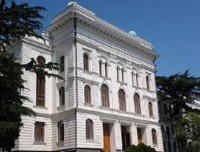 თსუ-ში ქართული ენის კვირეულისადმი მიძღვნილი გამოფენა და სამეცნიერო კონფერენცია გაიხსნა