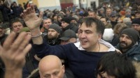 «Handelsblatt» (გერმანია): ექს-პარტნიორთა ომი კიევში-სააკაშვილი პოროშენკოს წინააღმდეგ