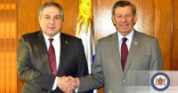 საქართველოს საგანგებო და სრულუფლებიანმა ელჩმა ურუგვაის საგარეო საქმეთა მინისტრს რწმუნებათა სიგელების ასლი გადასცა